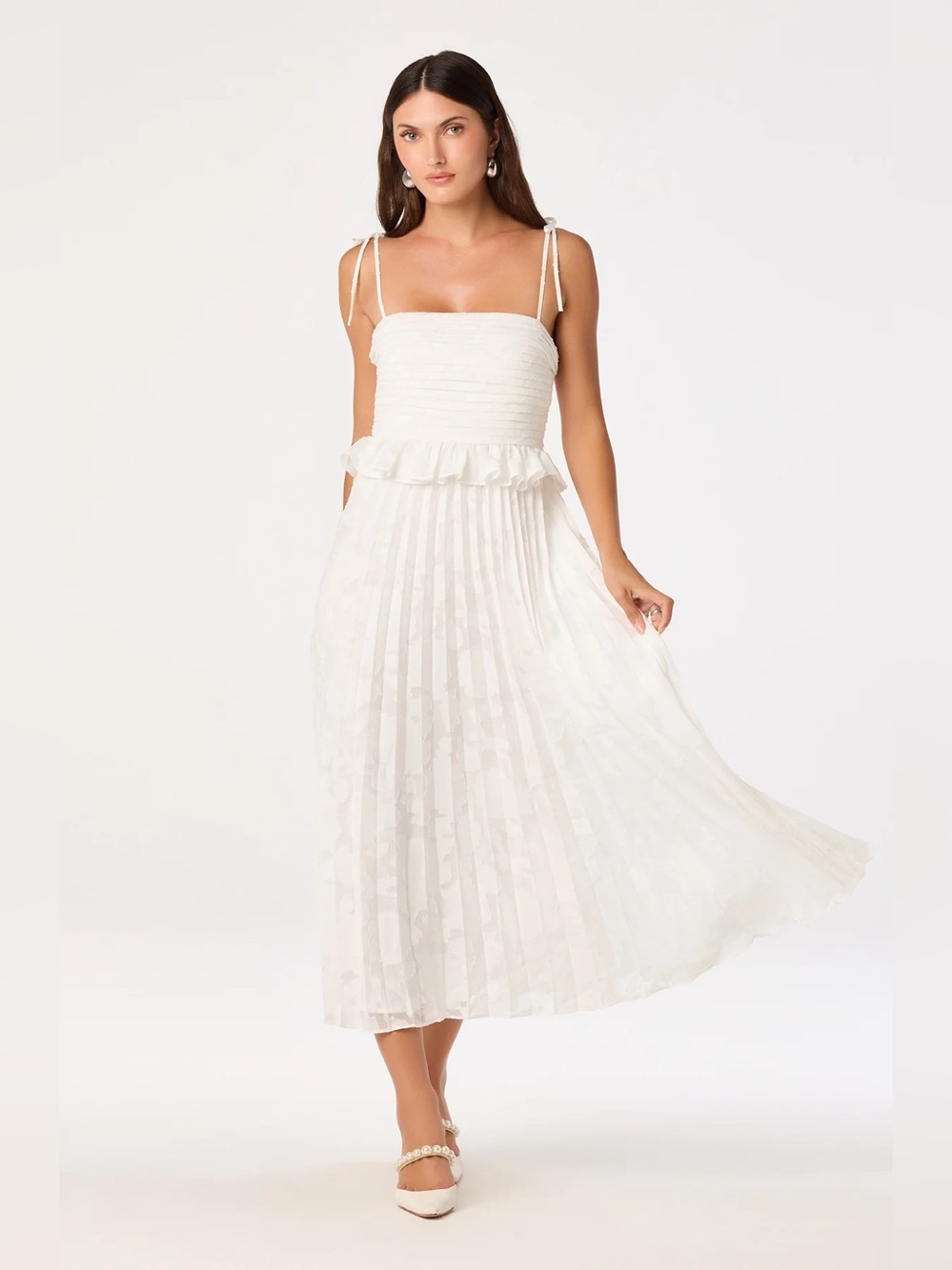 ASTR the Label Emerys Pleated Midi Dress
